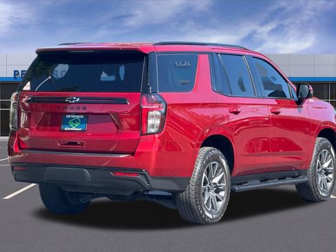 Certified 2024 Chevrolet Tahoe Z71 w/ Luxury Package AWD/4WD image 4