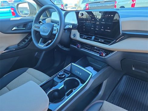 New 2026 Chevrolet Equinox ACTIV image 16