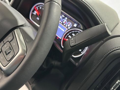 Used 2019 Chevrolet Silverado 1500 LTZ w/ LTZ Premium Package AWD/4WD image 14
