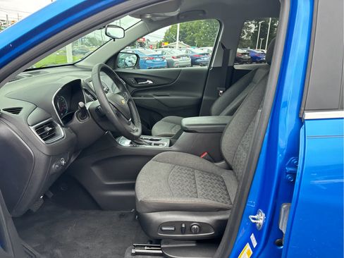 Certified 2024 Chevrolet Equinox LT w/ LPO, Floor Liner Package FWD image 8