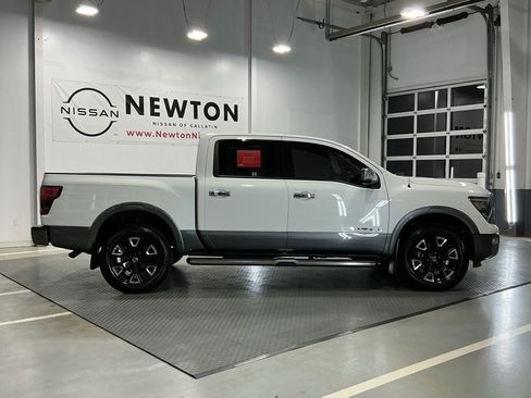 Used 2021 Nissan Titan Platinum Reserve w/ Moonroof Package image 47