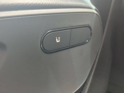 Used 2025 Mercedes-Benz Sprinter 2500 image 11