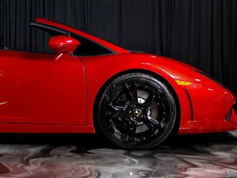 Used 2011 Lamborghini Gallardo LP 560-4 AWD/4WD image 4