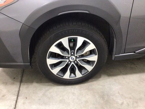 Used 2023 Subaru Outback Limited image 8