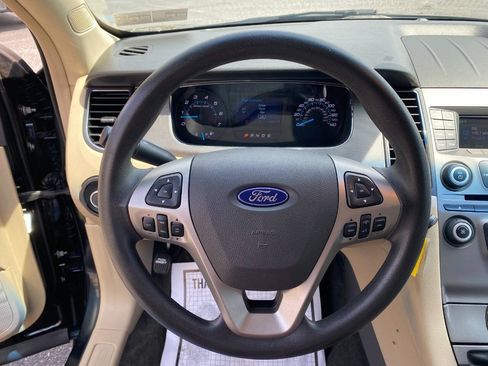 Used 2015 Ford Taurus SE FWD image 13