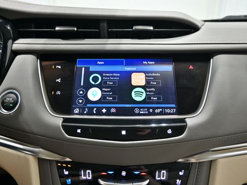 Used 2021 Cadillac XT5 Premium Luxury AWD/4WD image 13