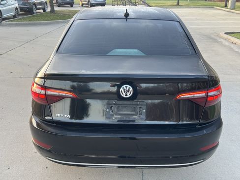 Used 2021 Volkswagen Jetta S image 9