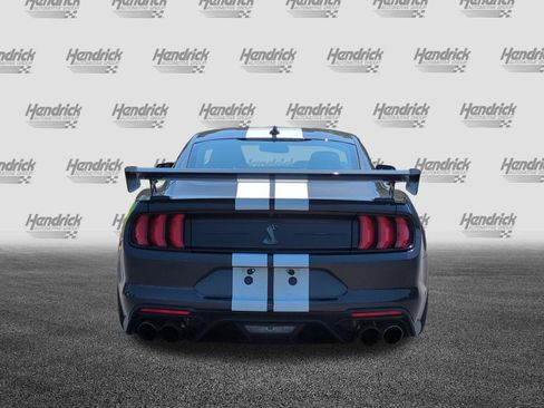 Used 2022 Ford Mustang Shelby GT500 w/ Carbon Fiber Track Pack RWD image 9