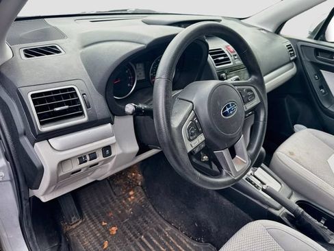 Used 2018 Subaru Forester 2.5i Premium w/ Protection Package #3 AWD/4WD image 13