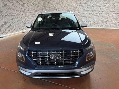 New 2026 Hyundai Venue SEL FWD image 2