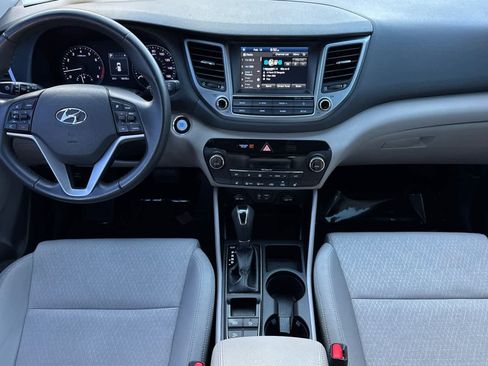 Used 2018 Hyundai Tucson Value image 3