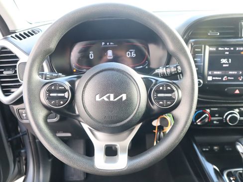 Used 2023 Kia Soul LX w/ Option Group 015 image 33