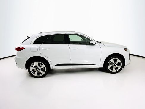 Used 2025 Audi Q5 Premium Plus AWD/4WD image 9