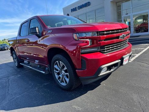 Used 2022 Chevrolet Silverado 1500 RST AWD/4WD image 2