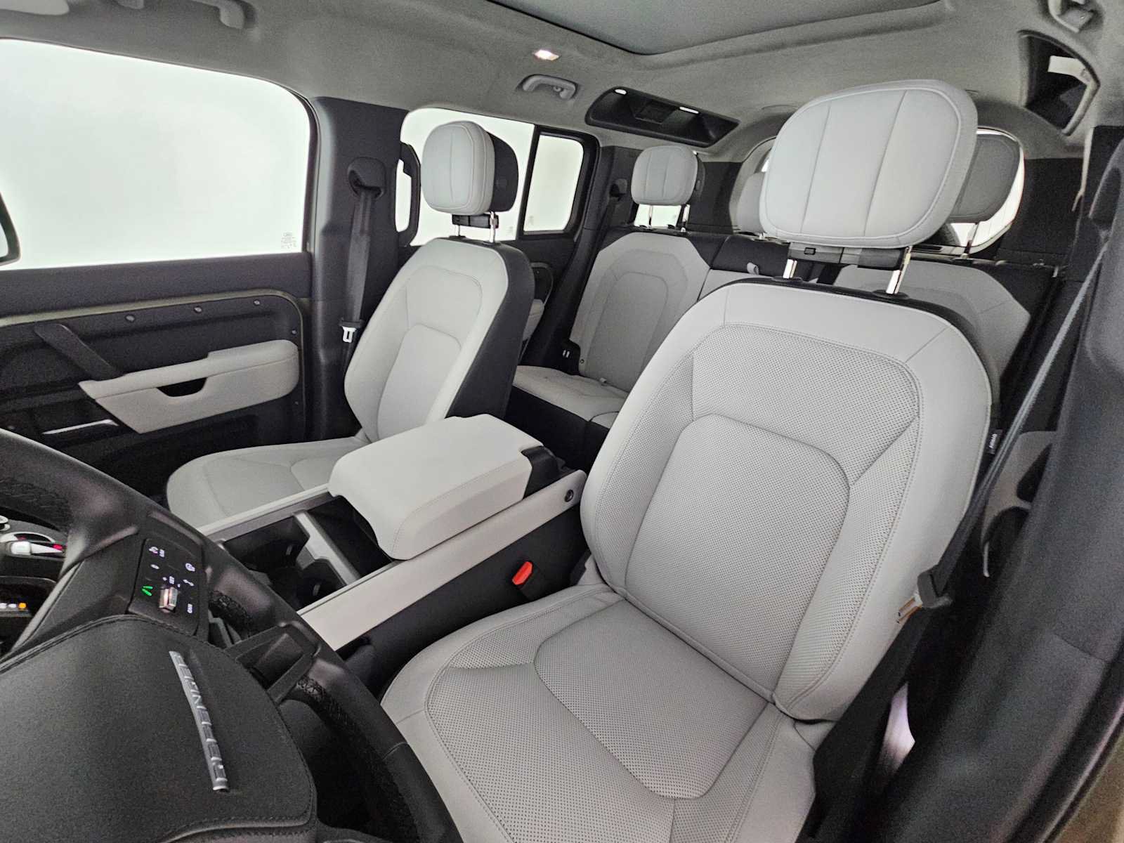 New 2025 Land Rover Defender 110 X AWD/4WD image 21