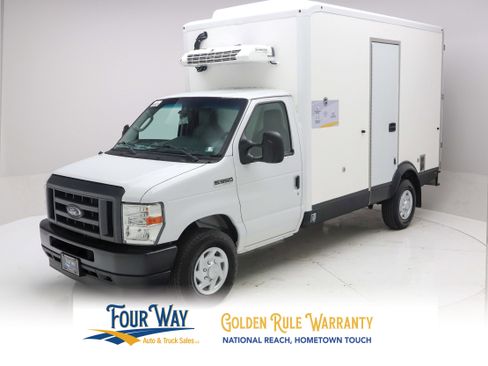 Used 2023 Ford E-350 and Econoline 350 Super Duty w/ Power Windows & Locks Group RWD image 7