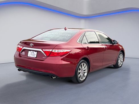 Used 2017 Toyota Camry XLE w/ Advanced Technology Package FWD image 6