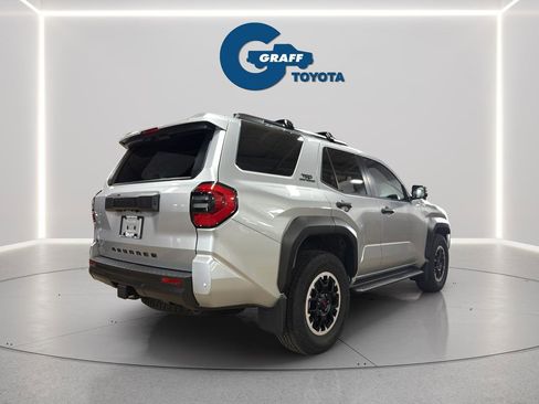 Used 2025 Toyota 4Runner TRD Off-Road Premium AWD/4WD image 8