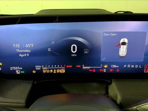 Used 2025 Buick Enclave Preferred FWD image 20