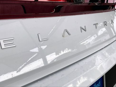 Certified 2025 Hyundai Elantra Sport FWD image 10