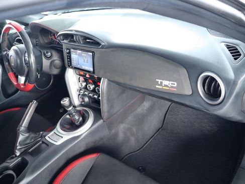 Used 2019 Toyota 86 TRD SE RWD image 35