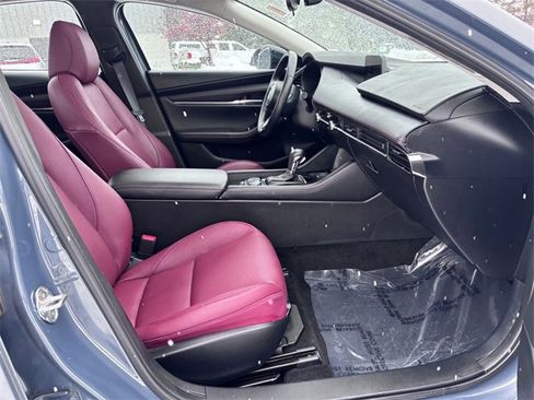 Used 2025 MAZDA MAZDA3 s image 29