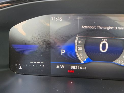 Used 2023 Volkswagen Taos SE w/ Panoramic Sunroof Package FWD image 12