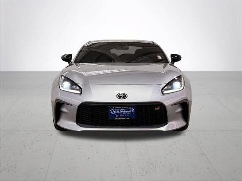Used 2023 Toyota GR86 Premium RWD image 4