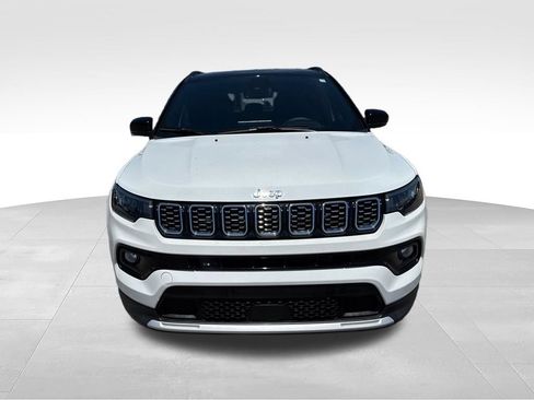 Used 2025 Jeep Compass Limited AWD/4WD image 9