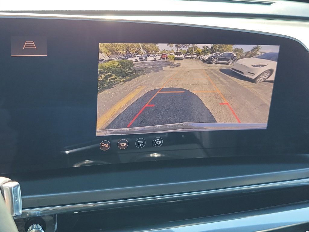 Used 2024 Cadillac Lyriq Tech RWD image 36