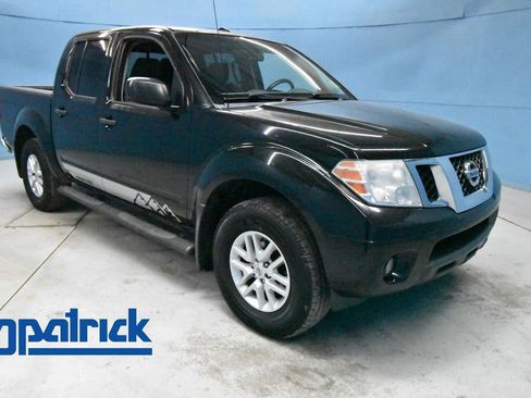 Used 2017 Nissan Frontier SV w/ SV Value Truck Package AWD/4WD image 1