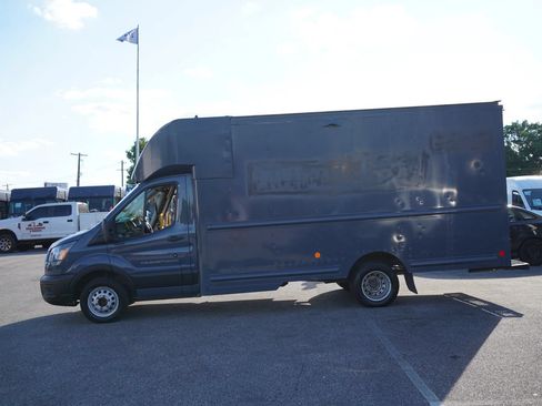 Used 2021 Ford Transit 350 DRW RWD image 3