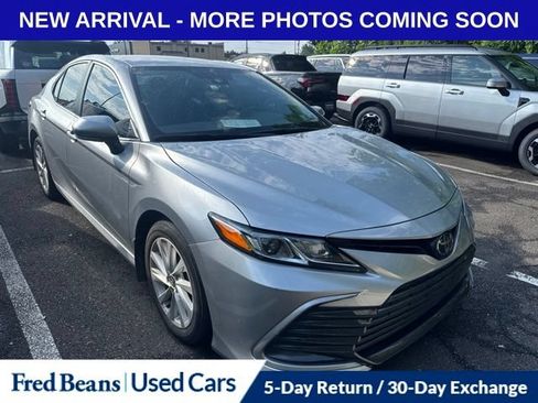 Used 2024 Toyota Camry LE FWD image 2