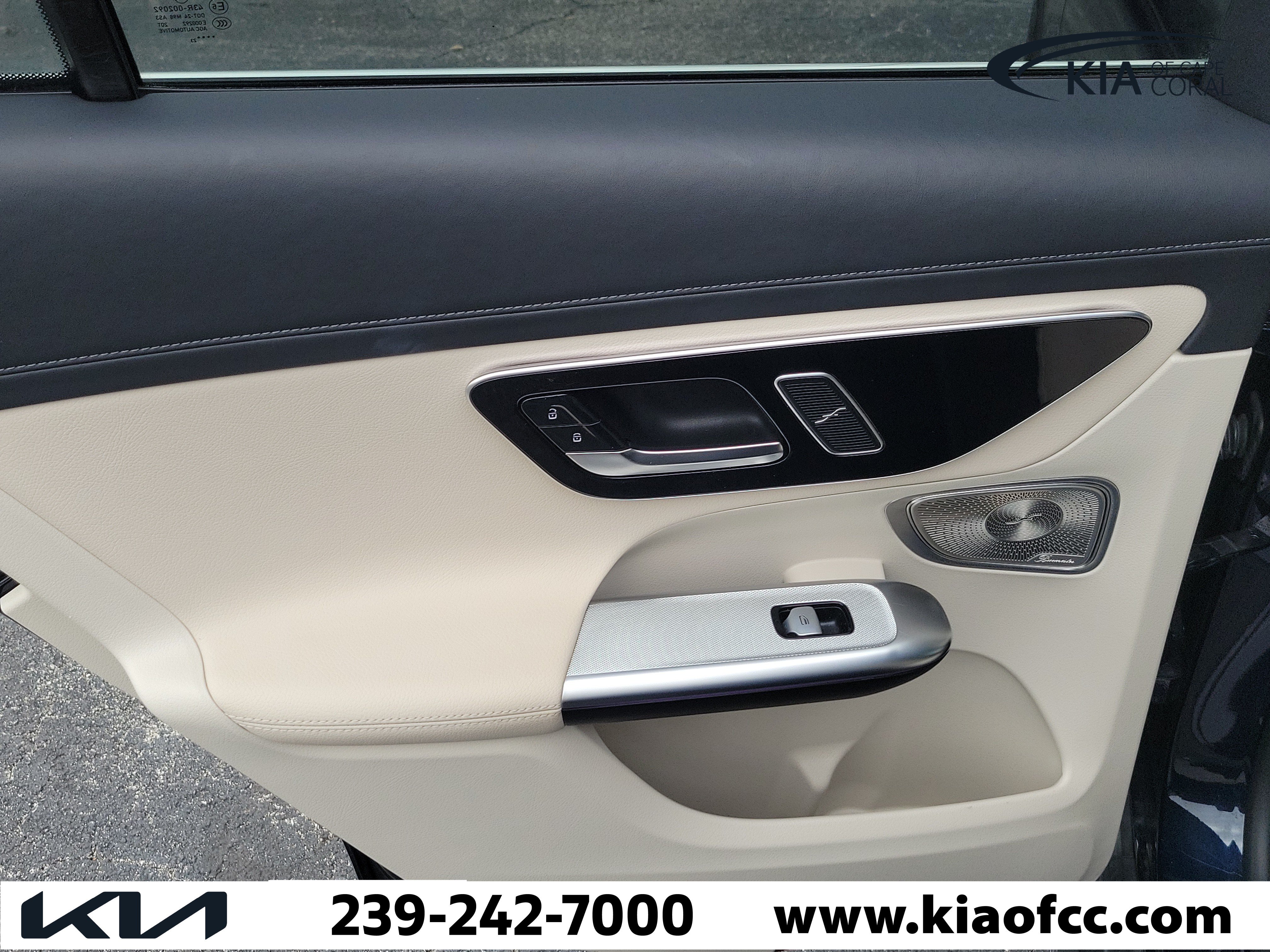 Used 2023 Mercedes-Benz GLC 300 4MATIC image 15