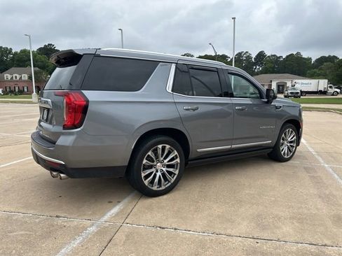 Used 2022 GMC Yukon Denali w/ Denali Ultimate Package AWD/4WD image 4