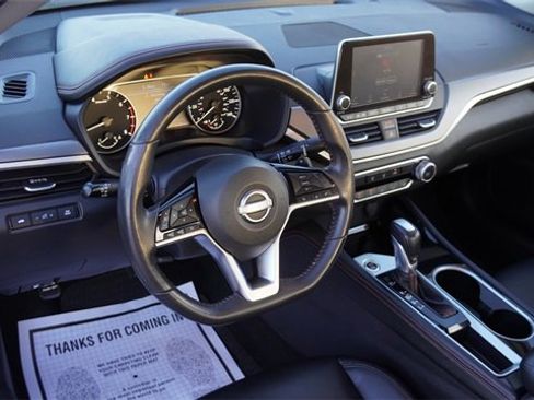Used 2024 Nissan Altima 2.5 SR image 18