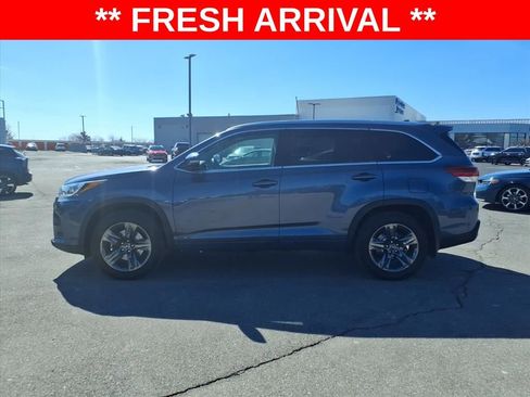 Used 2018 Toyota Highlander Limited Platinum image 5