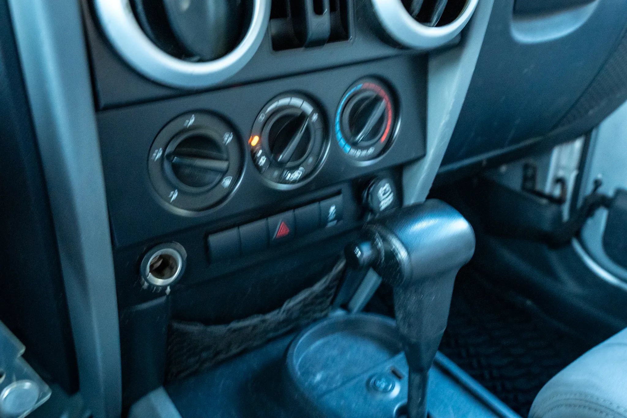 Used 2010 Jeep Wrangler Unlimited Sport RWD image 18