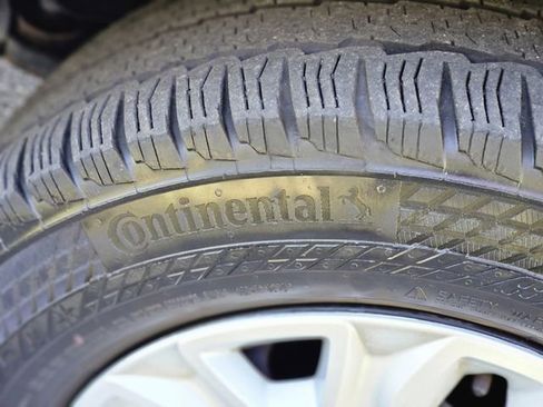 Used 2024 Ford Transit 350 XLT image 11