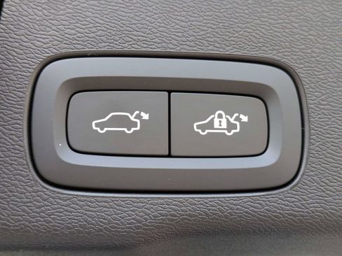 New 2026 Volvo XC60 B5 Core AWD/4WD image 13