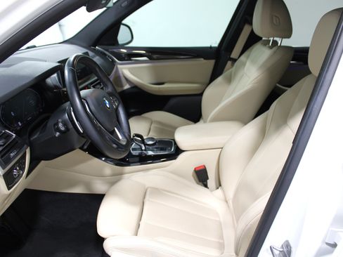 Used 2022 BMW X3 sDrive30i w/ Convenience Package RWD image 3