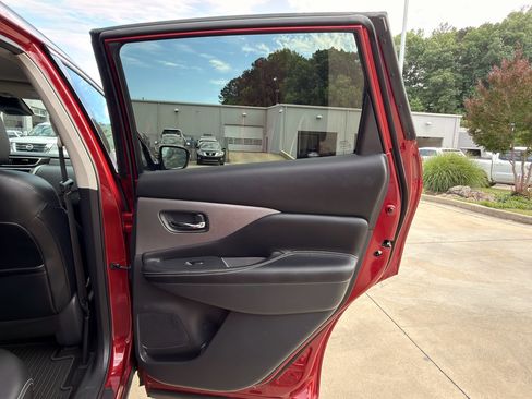 Certified 2024 Nissan Murano SV FWD image 17