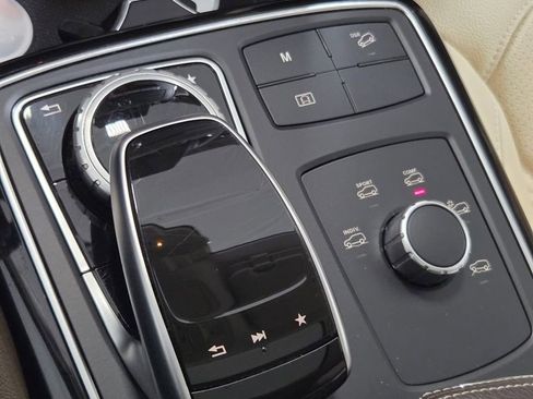 Used 2017 Mercedes-Benz GLE 350 4MATIC image 8