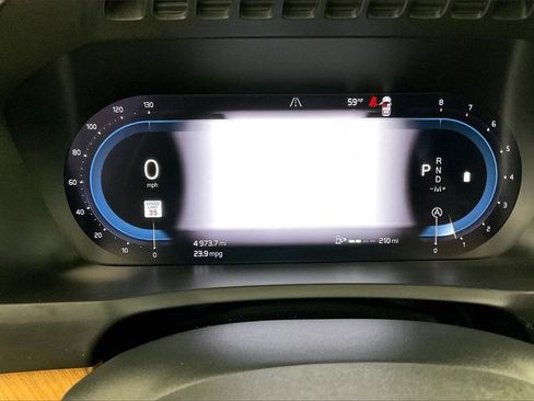 Used 2024 Volvo XC90 B6 Plus image 12