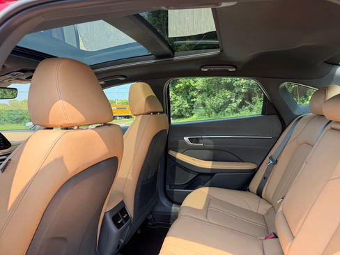 Used 2023 Hyundai Sonata Limited FWD image 11