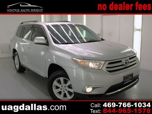 Used 2011 Toyota Highlander SE w/ Tow Pkg FWD image 1
