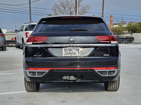Used 2022 Volkswagen Atlas Cross Sport SEL R-Line image 8