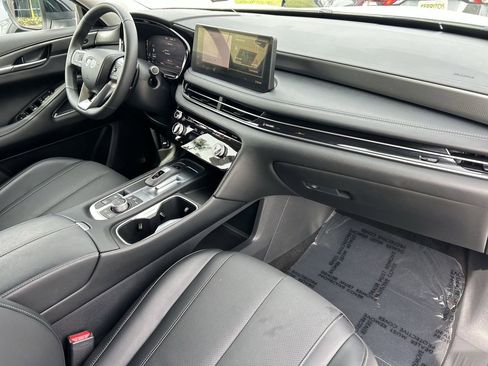 Certified 2026 INFINITI QX60 Luxe w/ Cargo Package FWD image 8