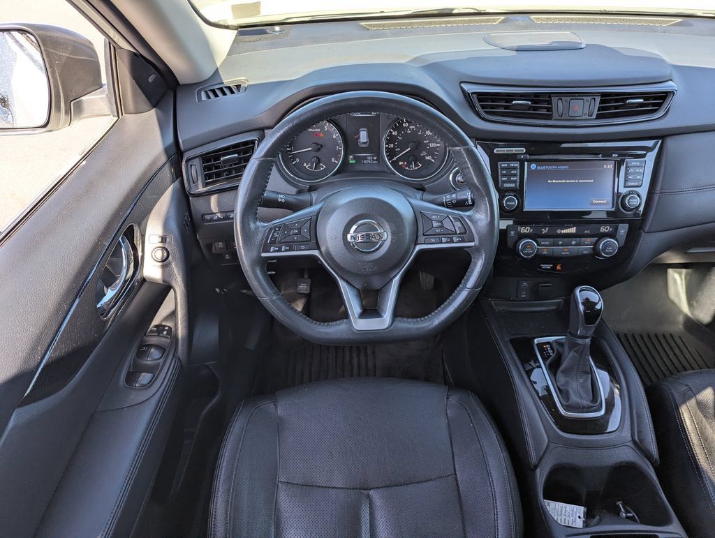 Used 2017 Nissan Rogue SL w/ SL Premium Package AWD/4WD image 28