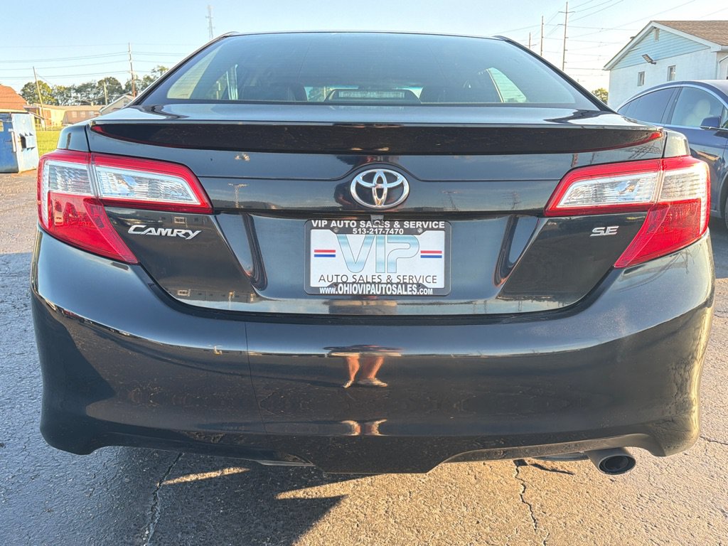 Used 2014 Toyota Camry SE FWD image 5